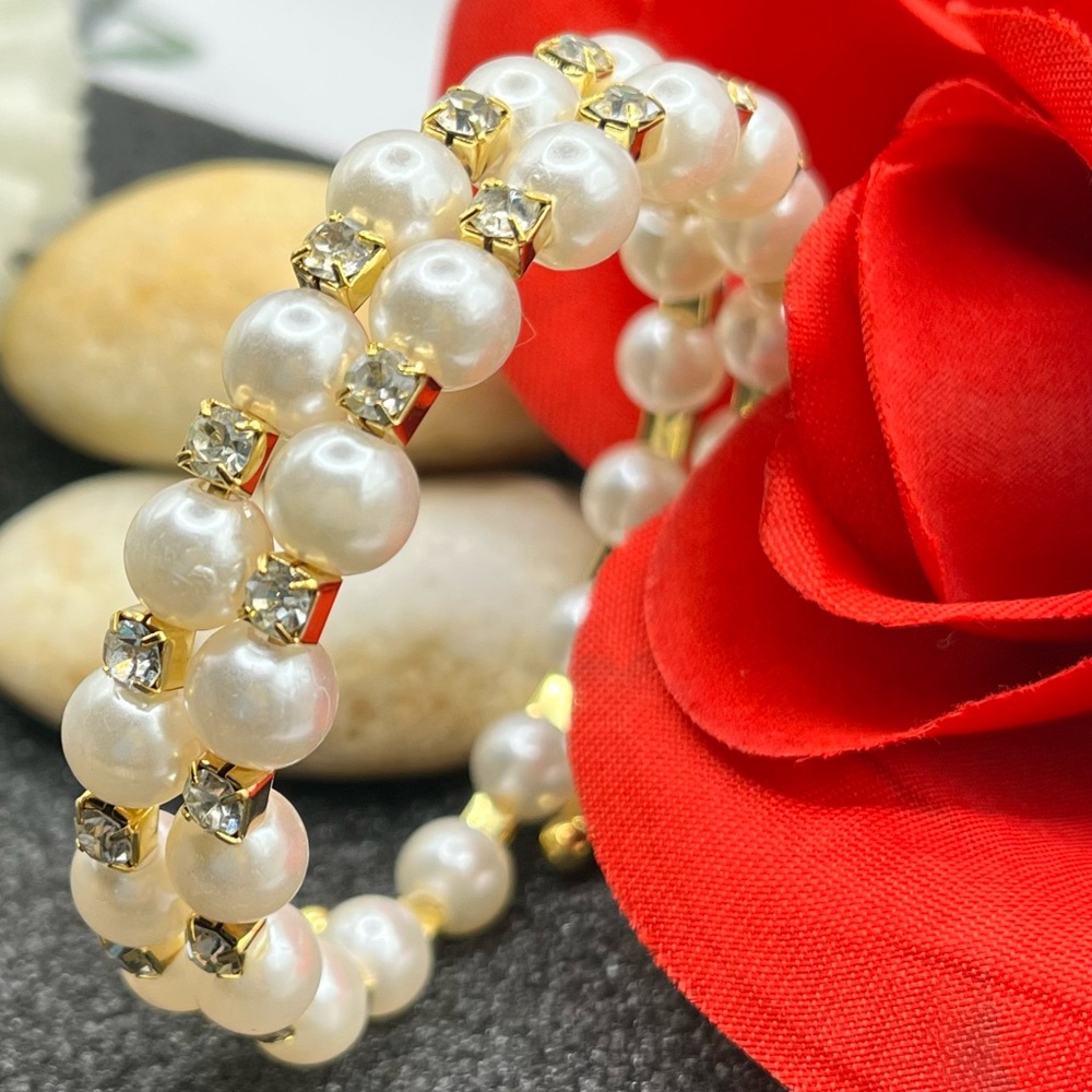 NEW Vintage Multi-layer Simulated Pearl Gold Open bracelet W/ Radiant Crystals